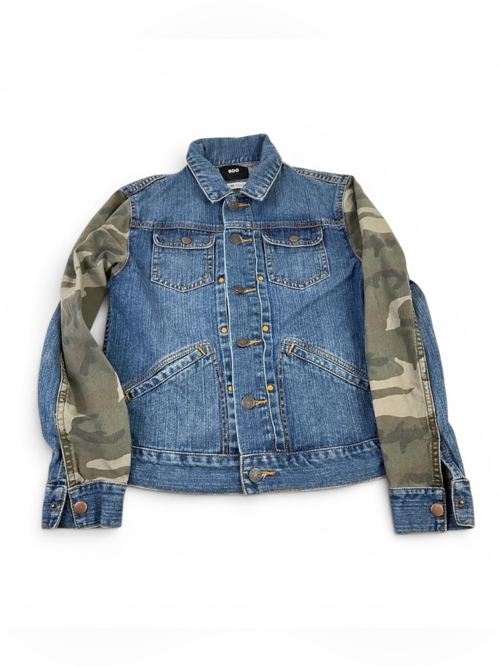 BDG UO Camouflage Denim Trucker Jacket 90s Streetwear Layering Utility Casual XS